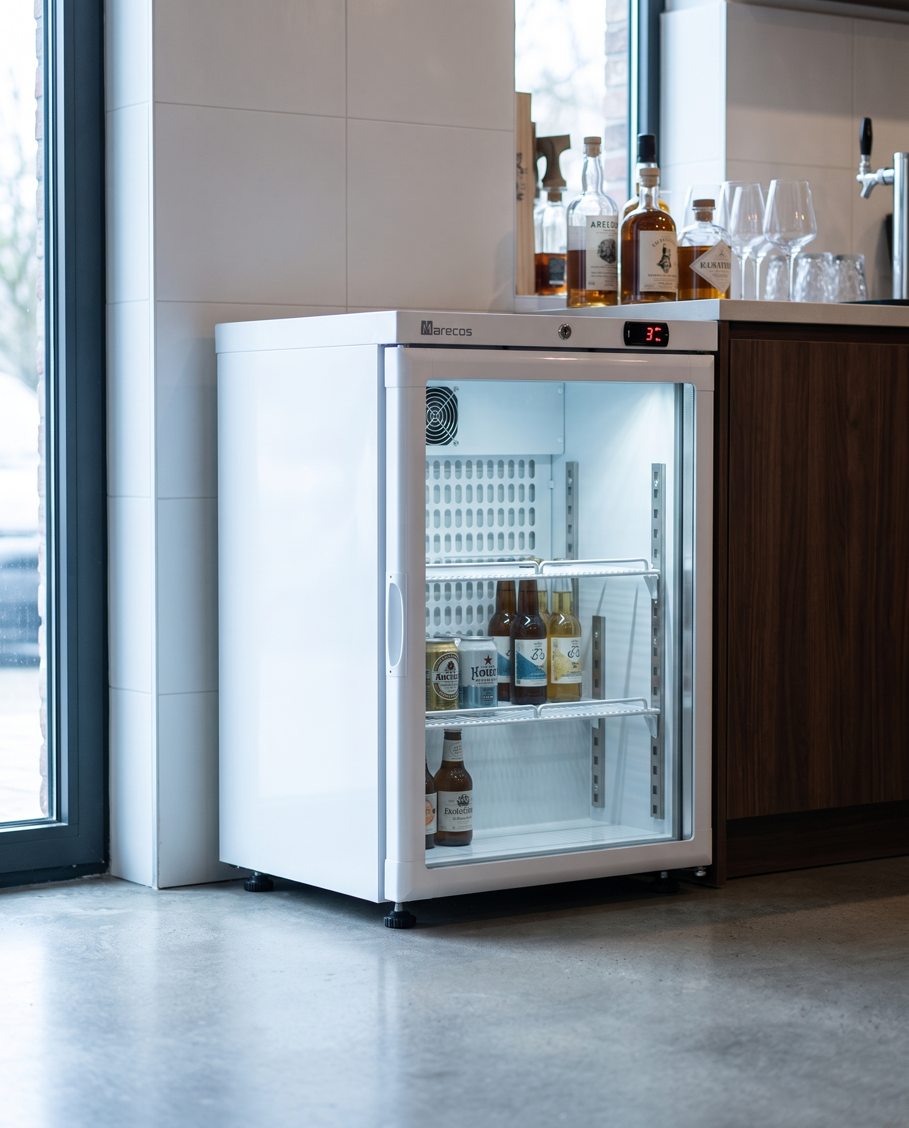 Marecos wit stalen koelkast met glasdeur 150 serie